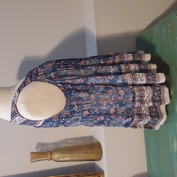 Knox Rose Tired Tank Top Blue and Pink Floral - Picture 4 of 5